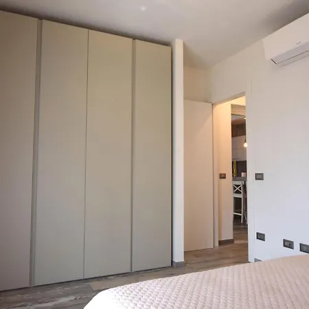 Dea * Марина-ди-Кампо